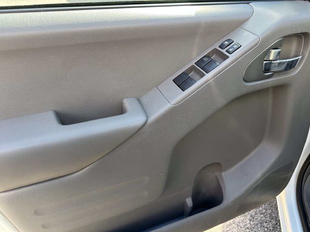 Used 2019 White Nissan SV image 16