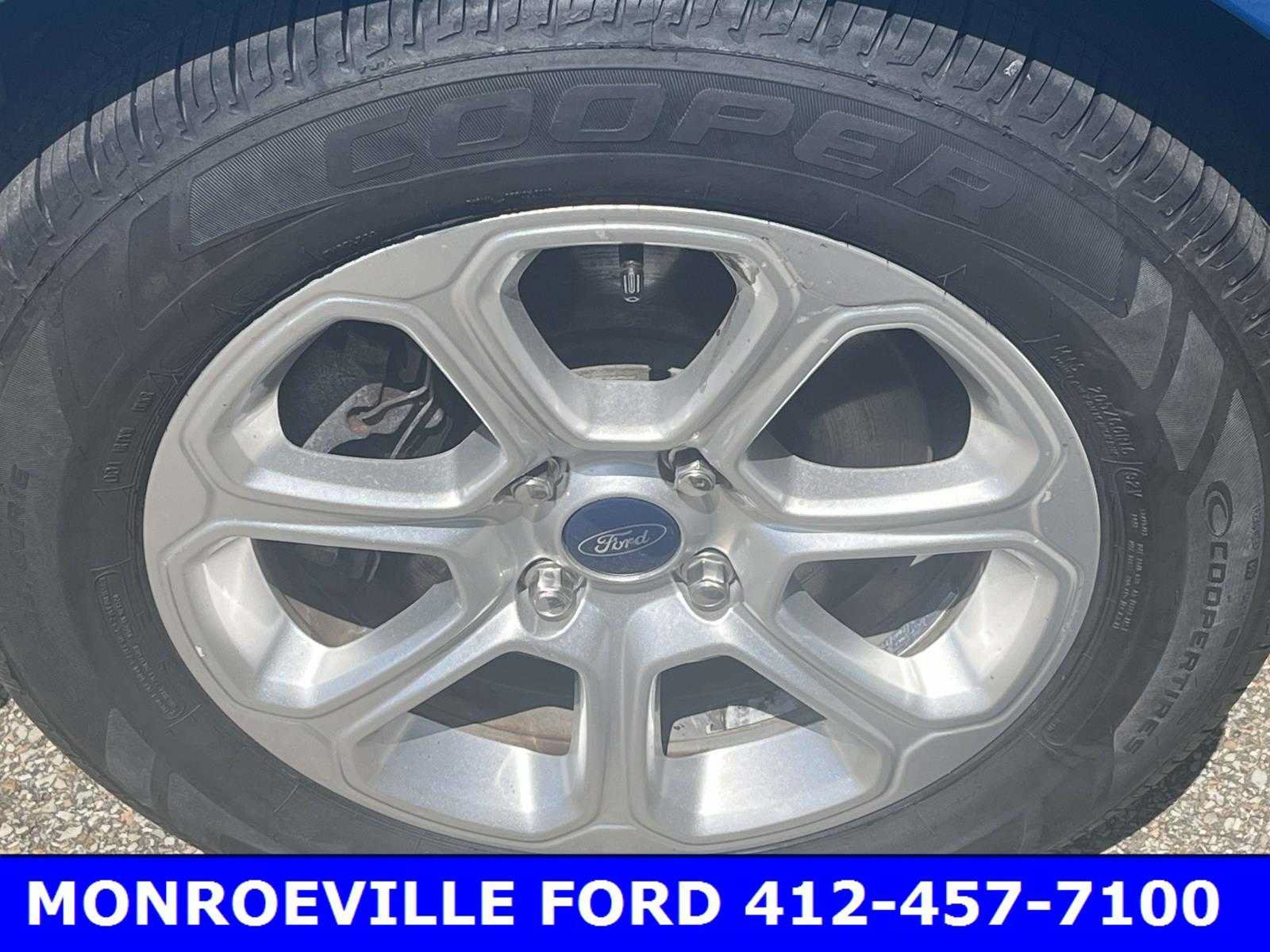 Used 2019 Blue Candy Metallic Tinted Clearcoat Ford SE image 19