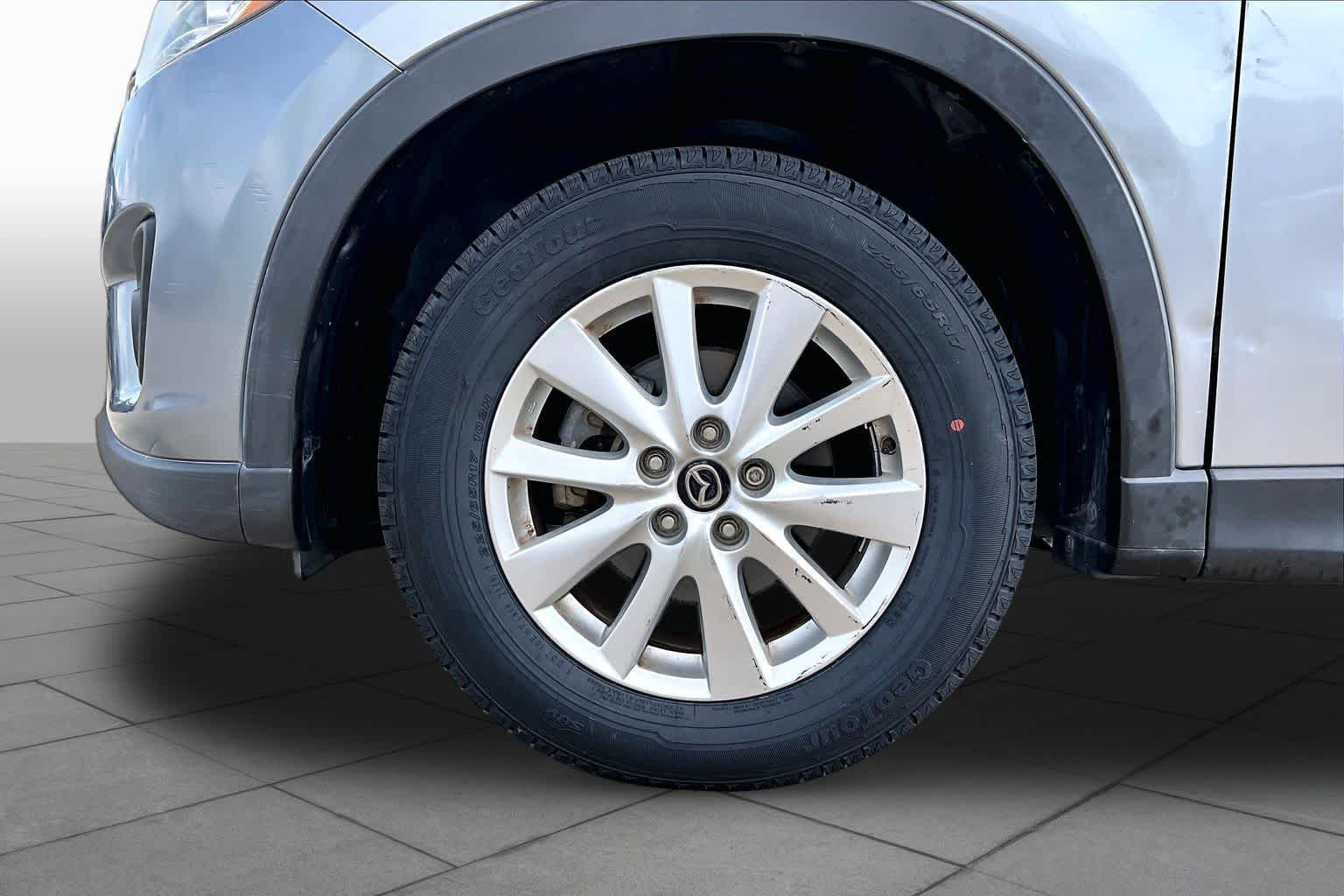 Used 2014 Liquid Silver Metallic Mazda Touring image 11