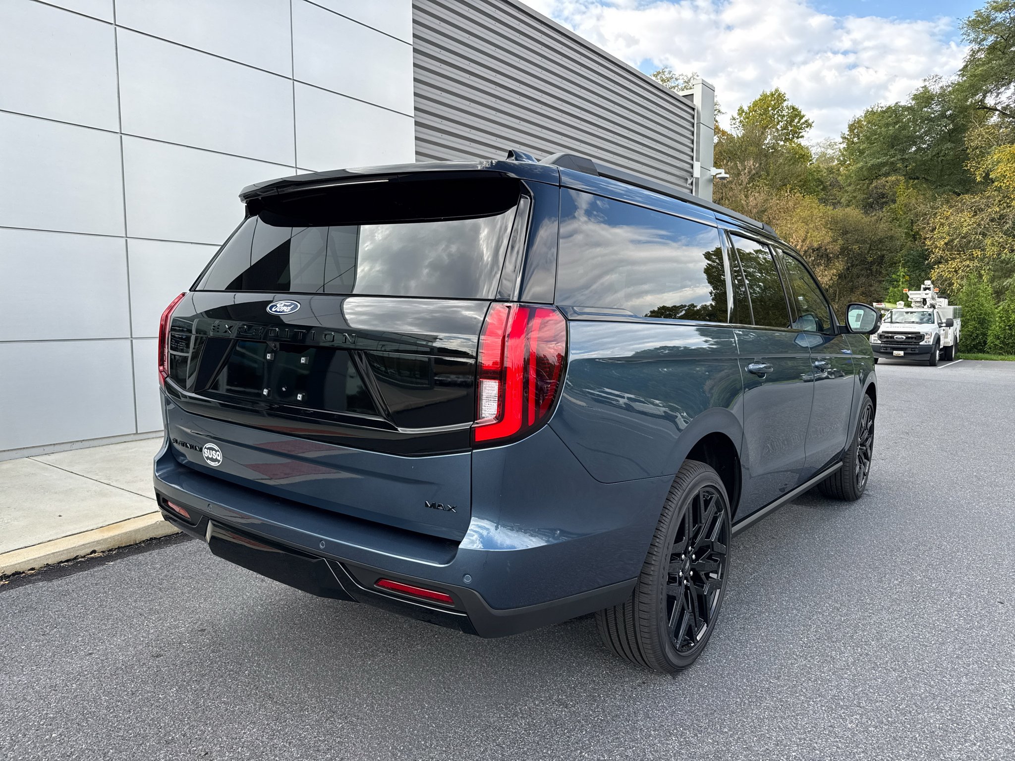 New 2027 Nocturnal Blue Metallic Ford Platinum image 20