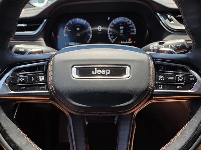 Certified Used 2025 Gray Jeep Summit image 34
