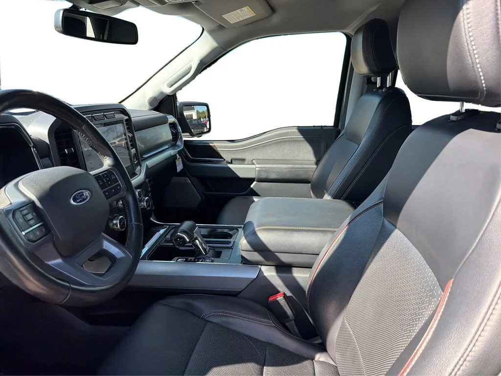 Used 2023 Iconic Silver Metallic Ford LARIAT image 10