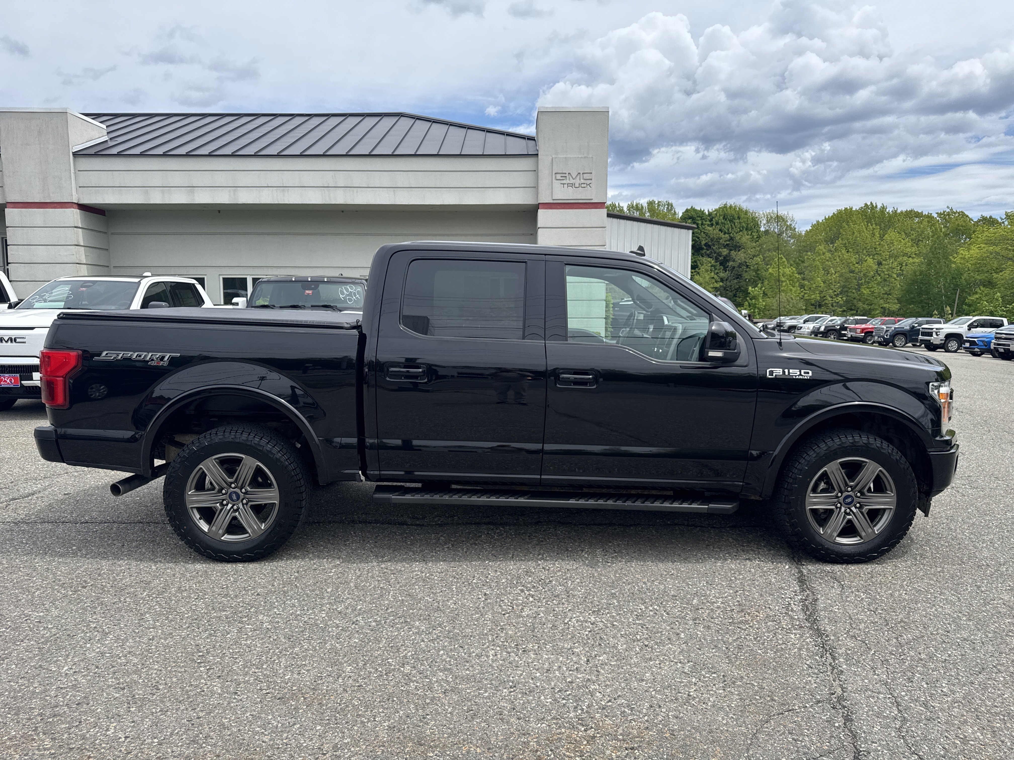 Used 2020 Agate Black Metallic Ford LARIAT image 6