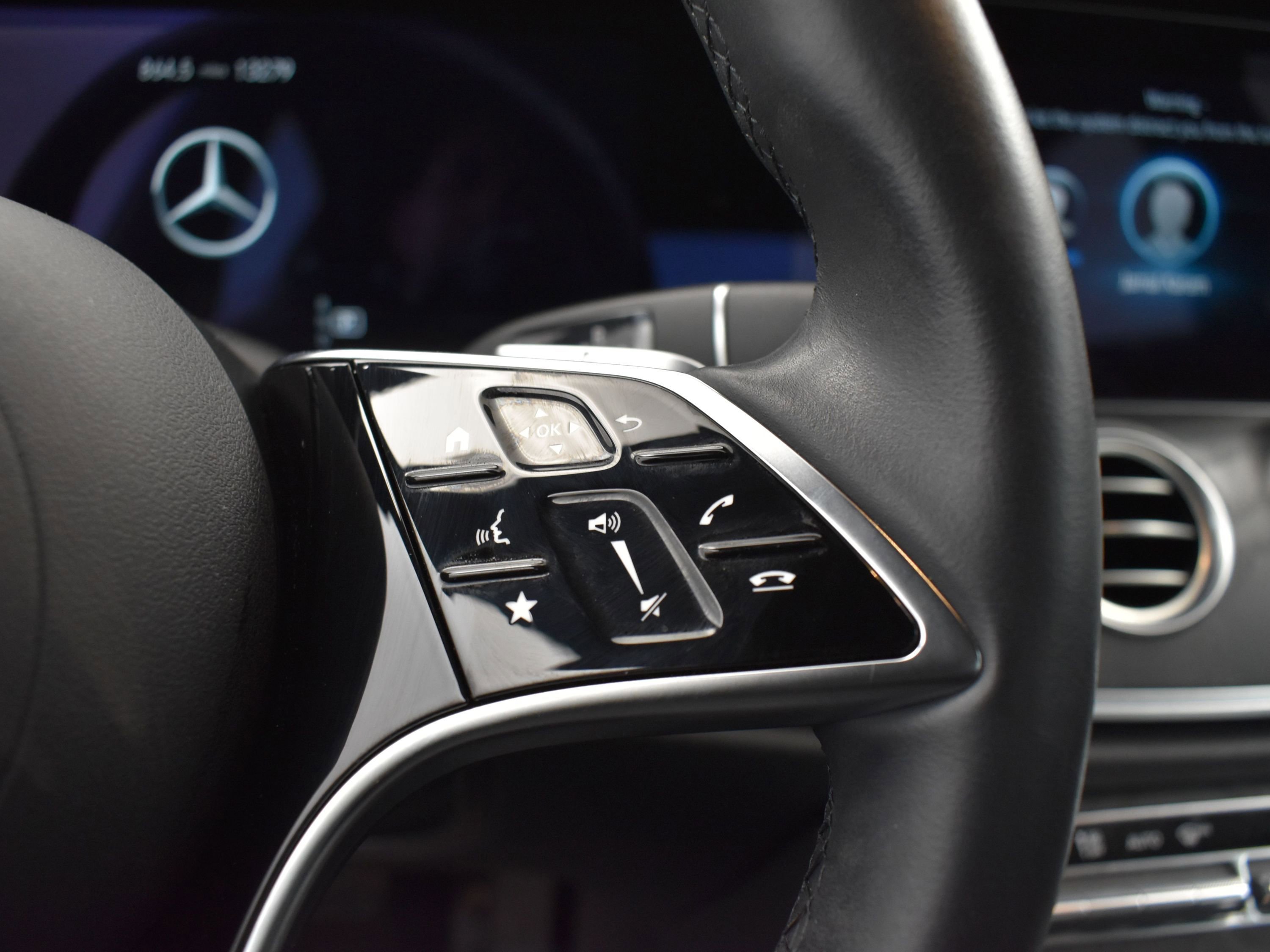 2022 Mercedes-Benz E-Class E350 - Photo 7