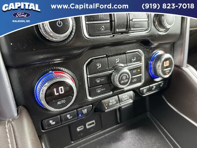 Used 2022 White GMC SLT image 29