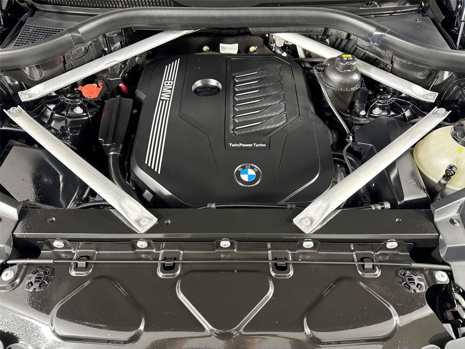 Used 2019 Black Sapphire Metallic BMW xDrive40i image 47
