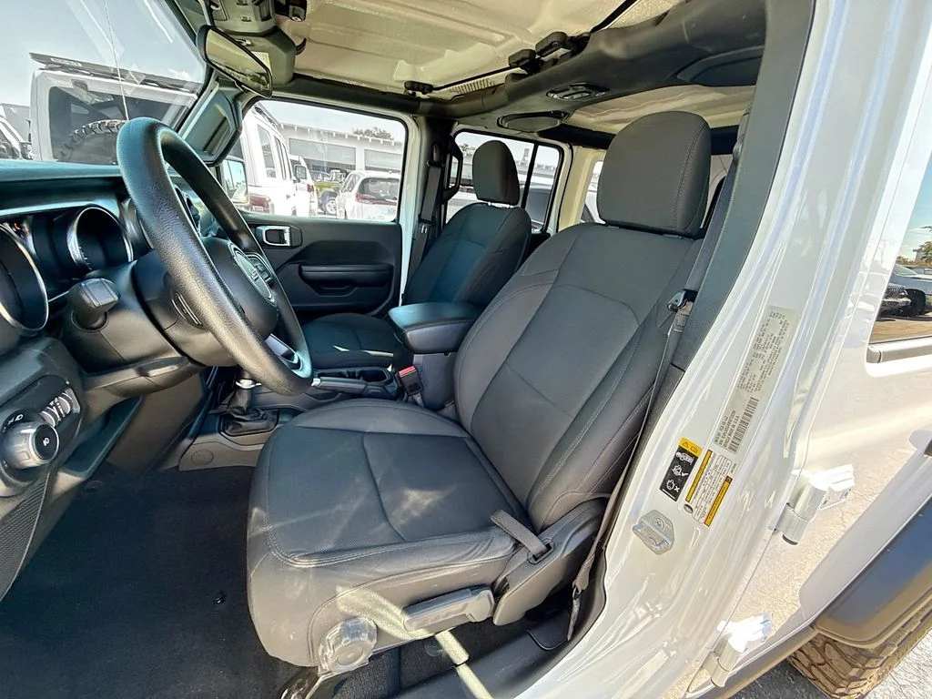 Used 2021 White Jeep Unlimited Willys image 23