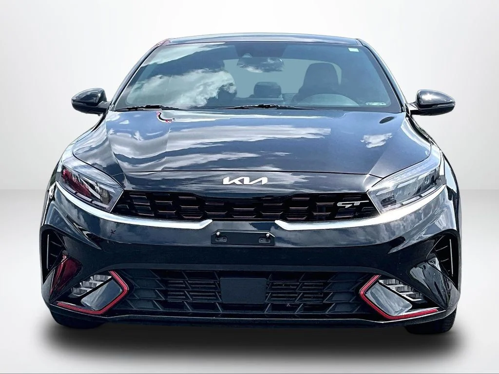 Used 2024 Black Kia GT image 3