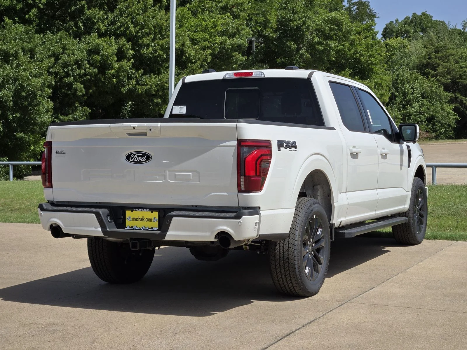 New 2026 Star White Metallic Tri-Coat Ford Lariat® image 4