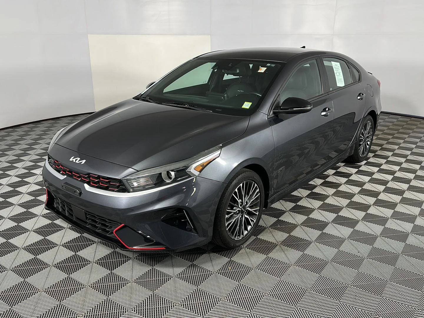 Used 2023 Gravity Gray Kia GT-Line image 5