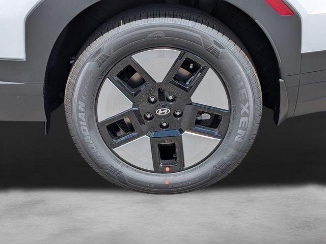 New 2026 White Hyundai SE image 12