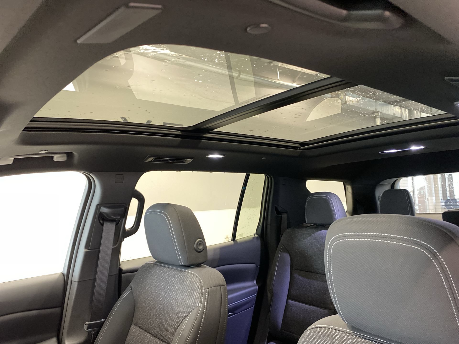 2027 Chevrolet Traverse LT - Photo 18