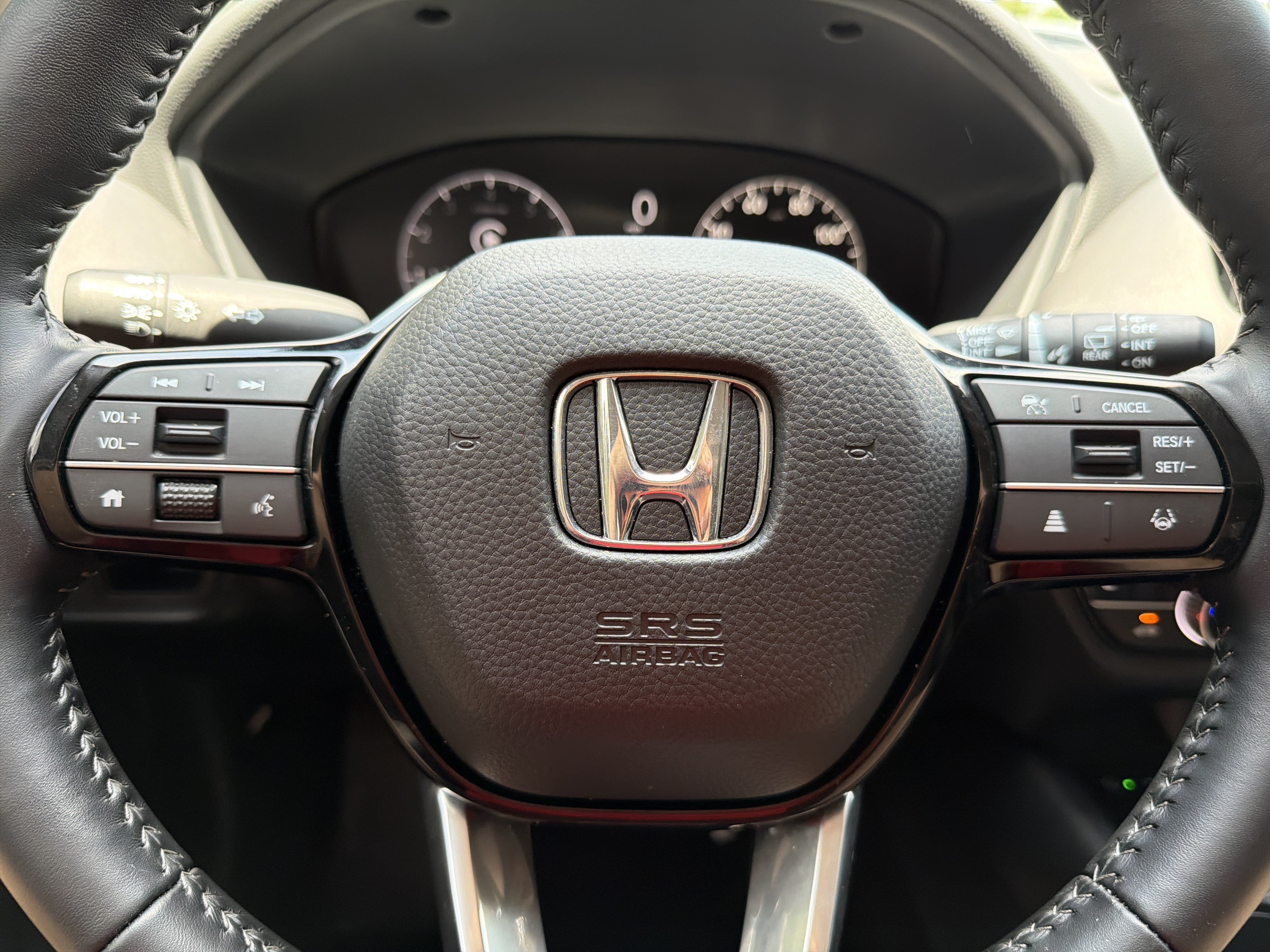 Used 2026 Urban Gray Pearl Honda EX-L image 13