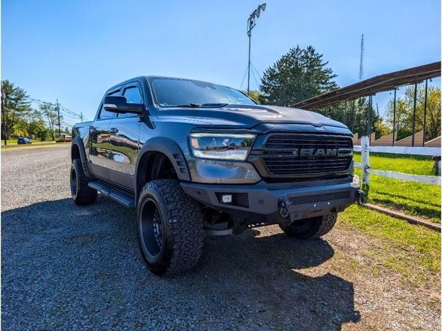 2022 RAM 1500 Laramie 4x4 Crew Cab 5'7's photo