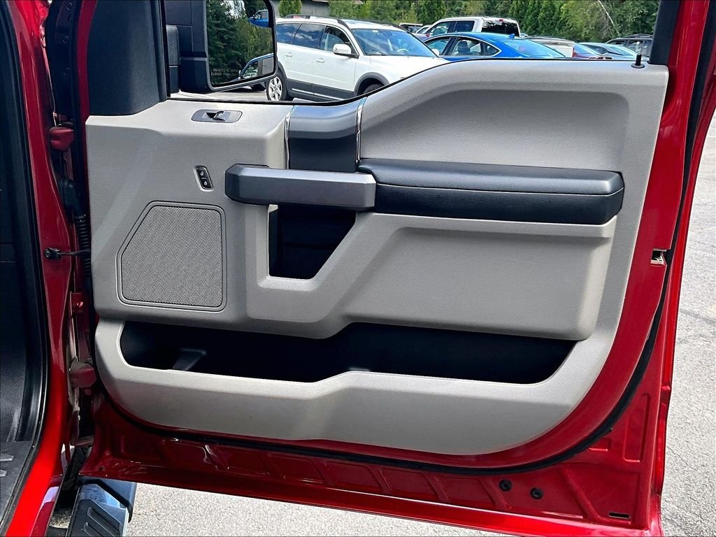 Used 2020 Red Ford XLT image 12