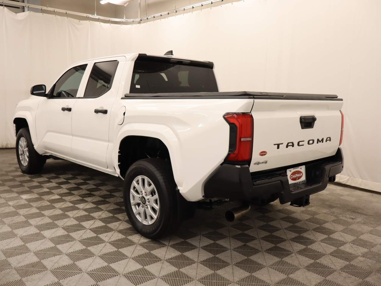 Used 2024 Ice Cap Toyota SR Crew Cab image 3