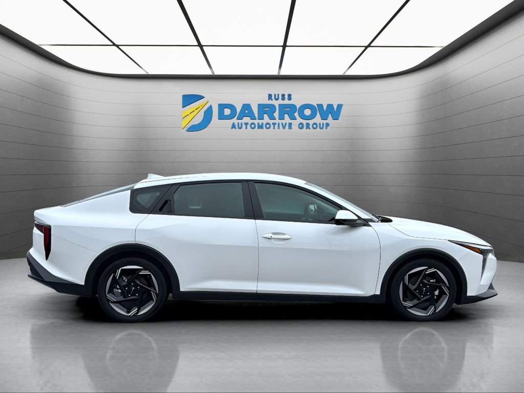 Used 2025 White Kia EX image 6