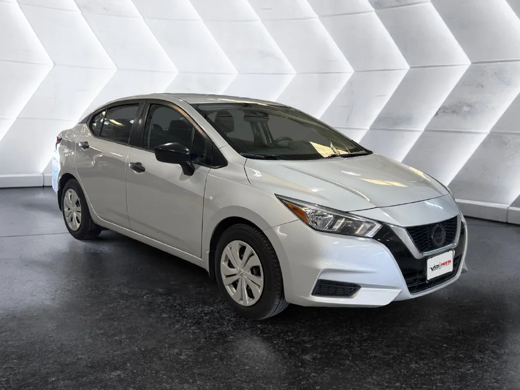 2021 Nissan Versa Sedan