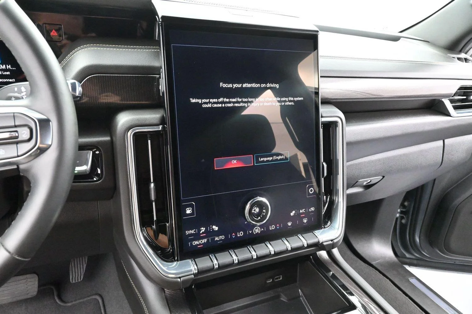 Used 2025 Sterling Metallic GMC Elevation image 18