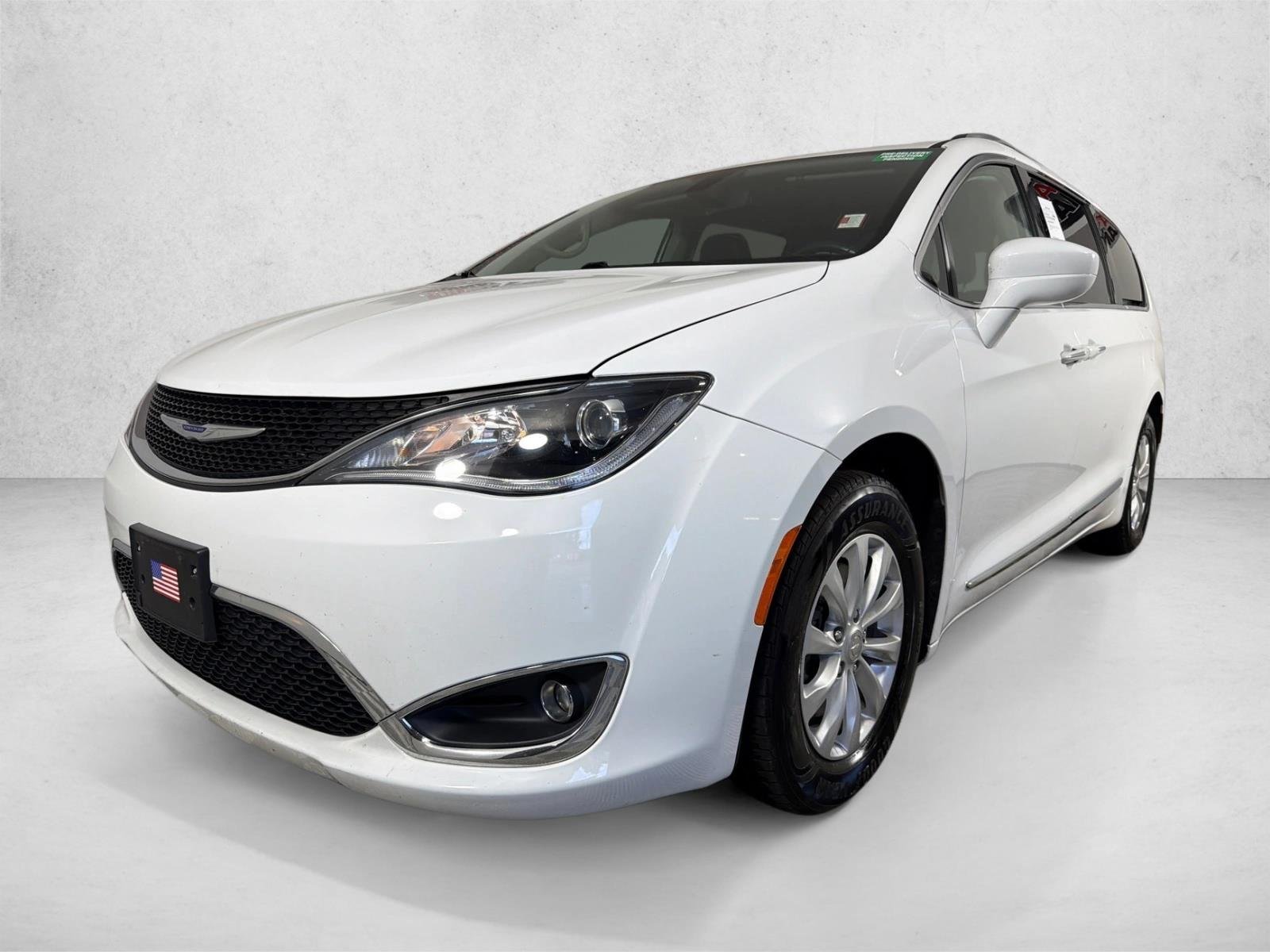 Used 2019 Blue Chrysler Touring L image 7