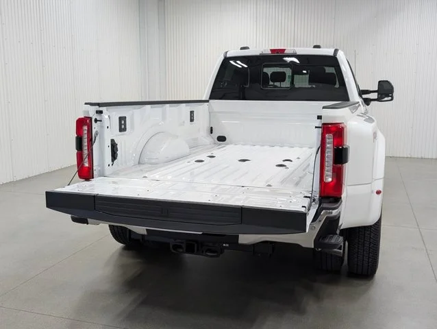 New 2026 Star White Metallic Tri-Coat Ford F-350® King Ranch® image 67