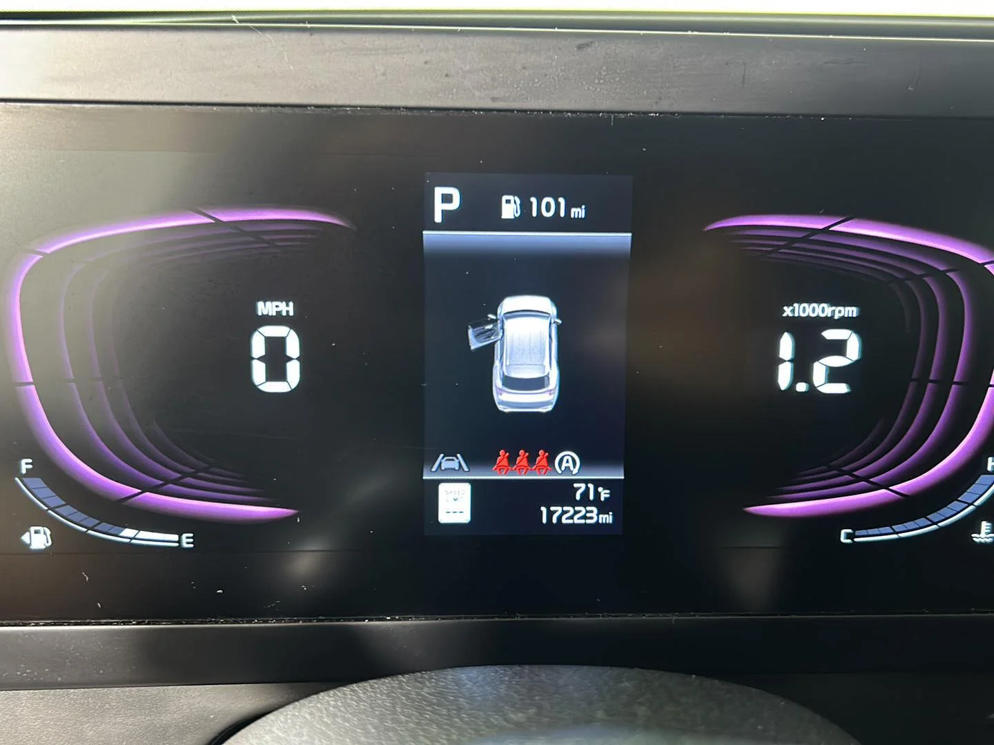 Used 2024 Gravity Gray Kia LX image 15