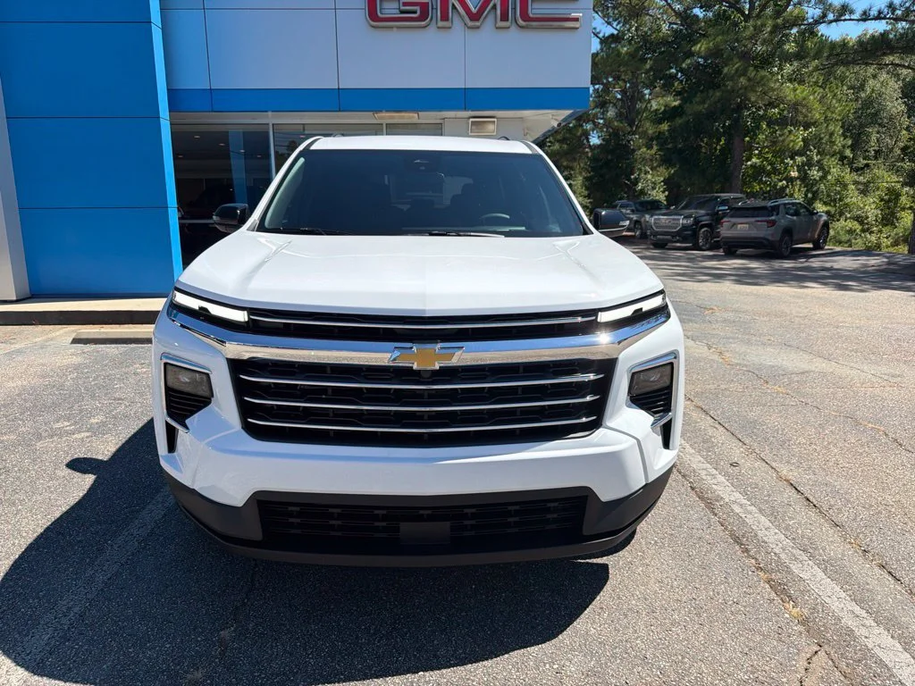 New 2027 Summit White Chevrolet LT image 8