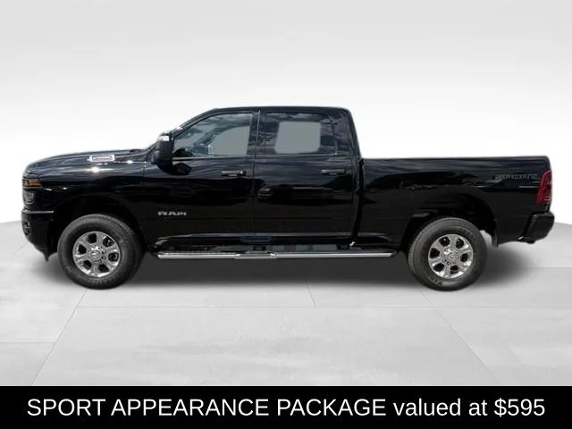 New 2026 Diamond Black Crystal Pearl-Coat Exterior Paint RAM Big Horn image 7