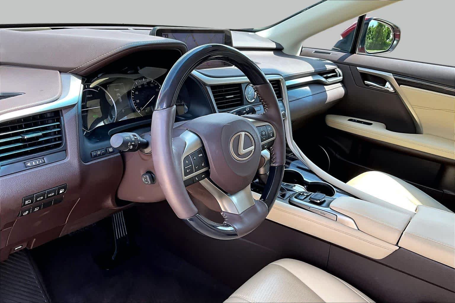 Used 2018 Matador Red Mica Lexus  image 18