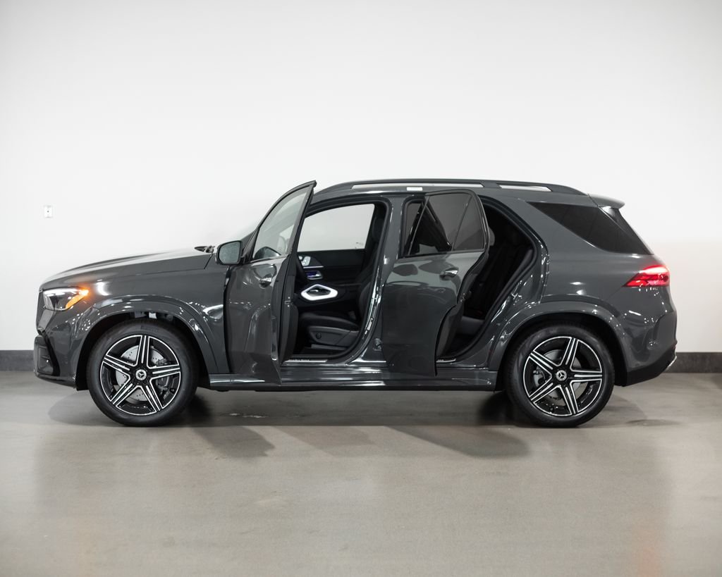 New 2026 MANUFAKTUR Silicon Grey Mercedes-Benz GLE 350 image 3