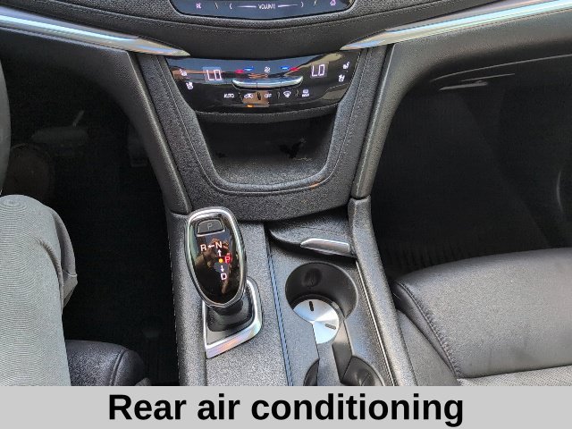 Used 2019 CRYSTAL WHITE TRICOAT Cadillac Premium Luxury AWD image 6
