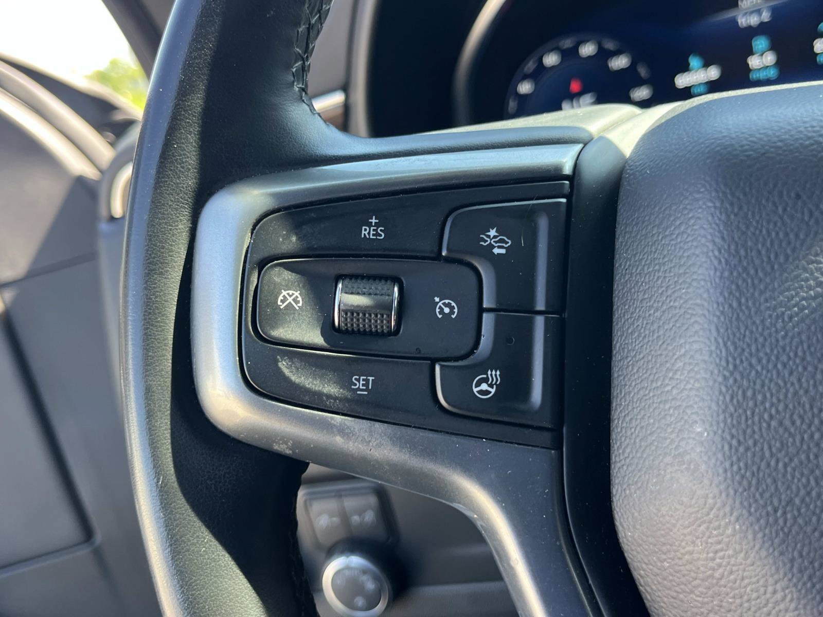 2023 Chevrolet Suburban Premier - Photo 34