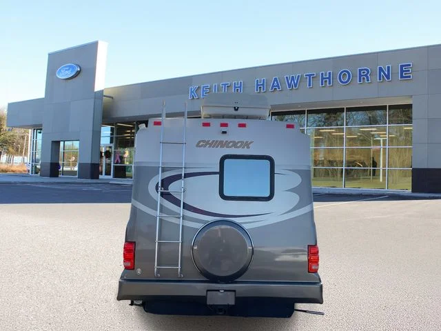 Used 2004  Ford Standard image 5