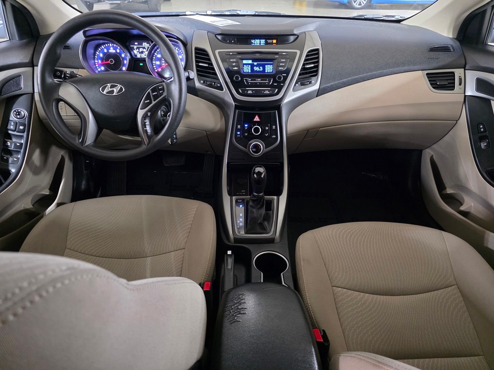 Used 2014 Desert Bronze Hyundai SE image 18