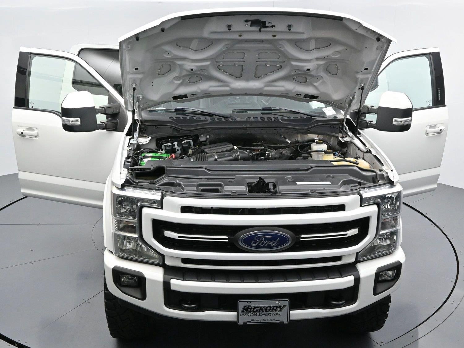 Used 2022 Star White Metallic Tri-Coat Ford LARIAT image 45
