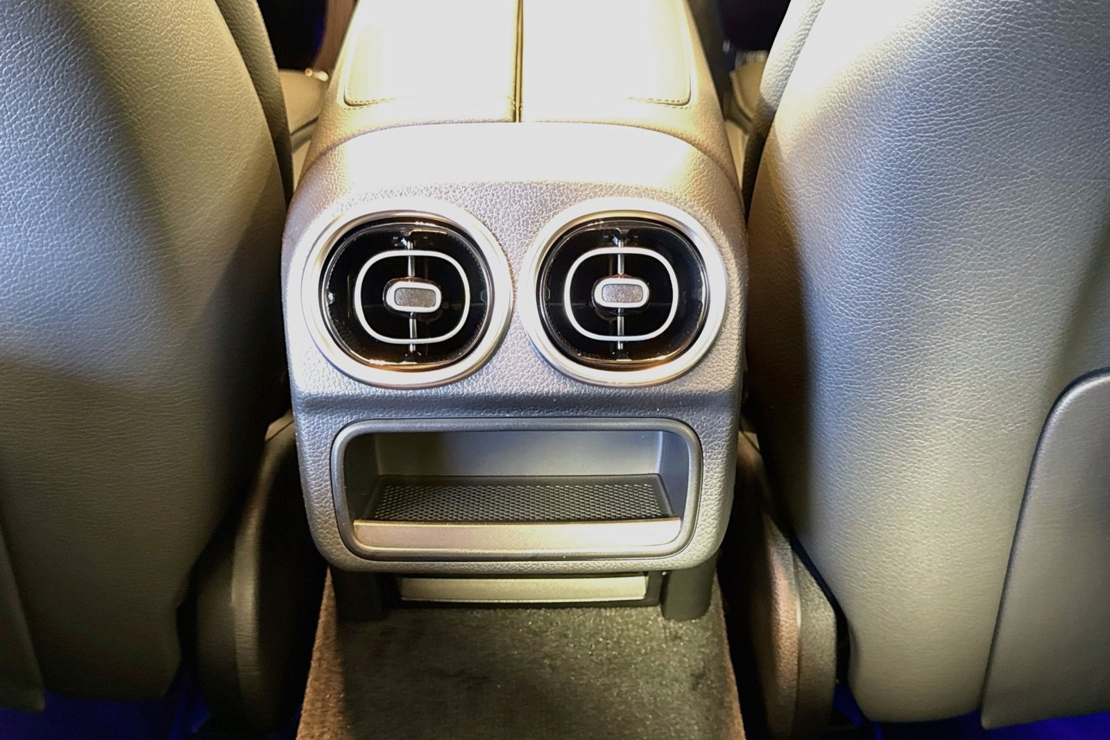 New 2026 Polar White Mercedes-Benz C 300 image 23