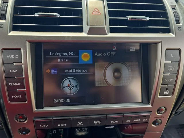 Used 2021  Lexus 460 image 23