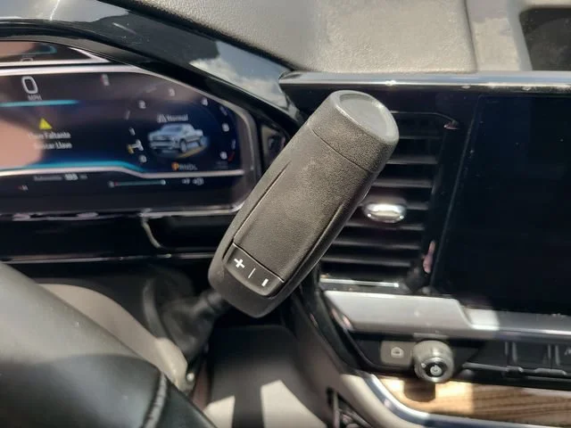 Used 2024 Sterling Gray Metallic Chevrolet LT image 28