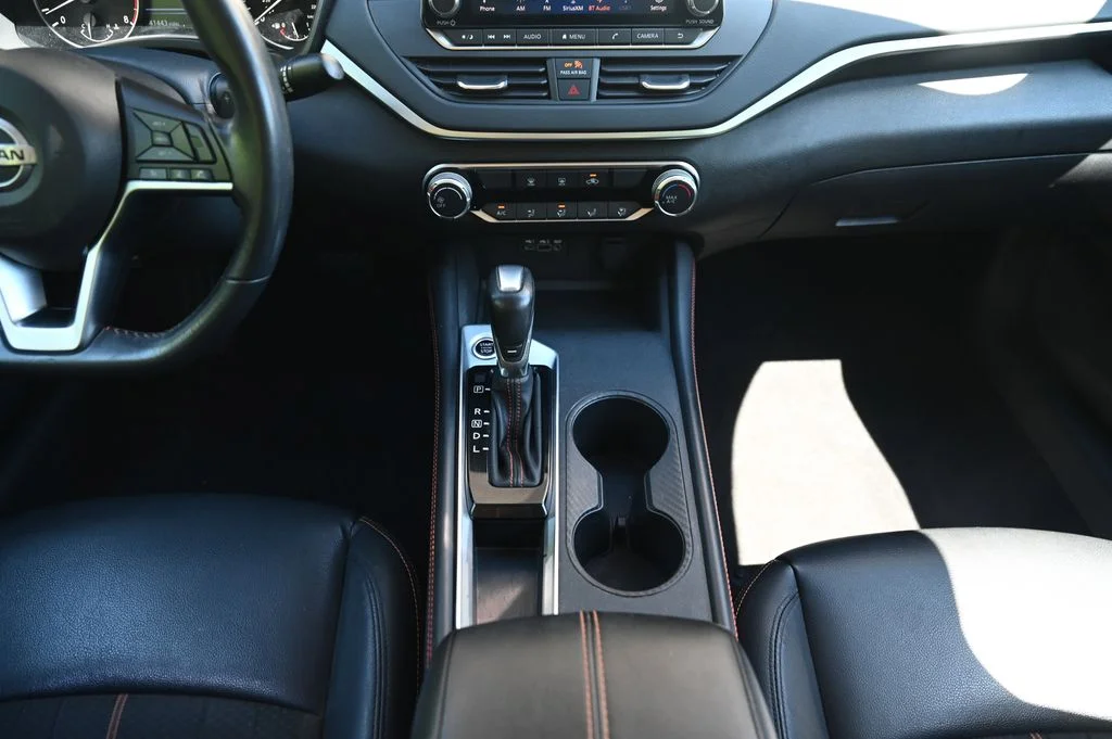2022 Nissan Altima SR - Photo 32