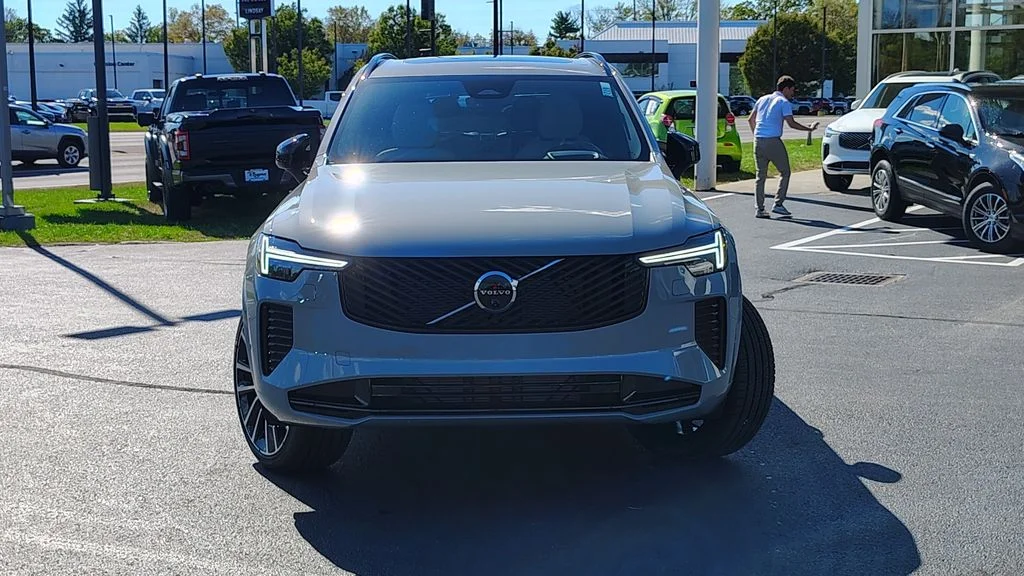 2026 Volvo XC90 Ultra - Photo 33