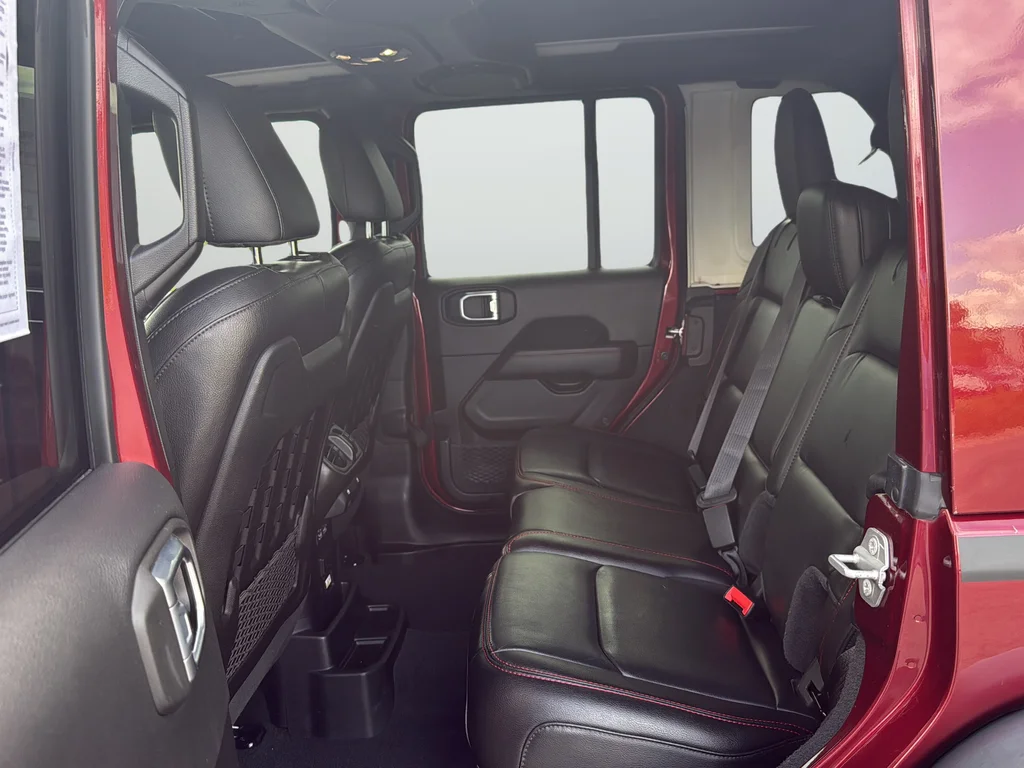 Used 2021 Red Jeep Unlimited Rubicon image 21