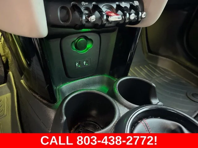 Used 2019 Blue MINI Classic image 18