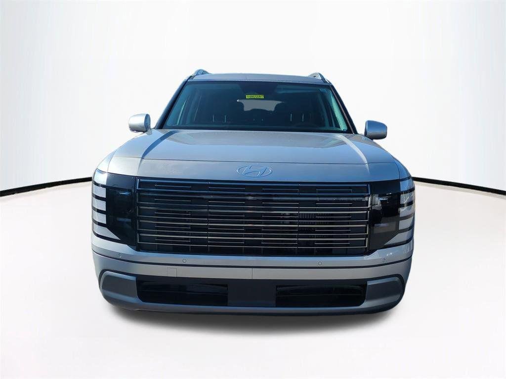 New 2026 Silver Hyundai SEL 8P image 3