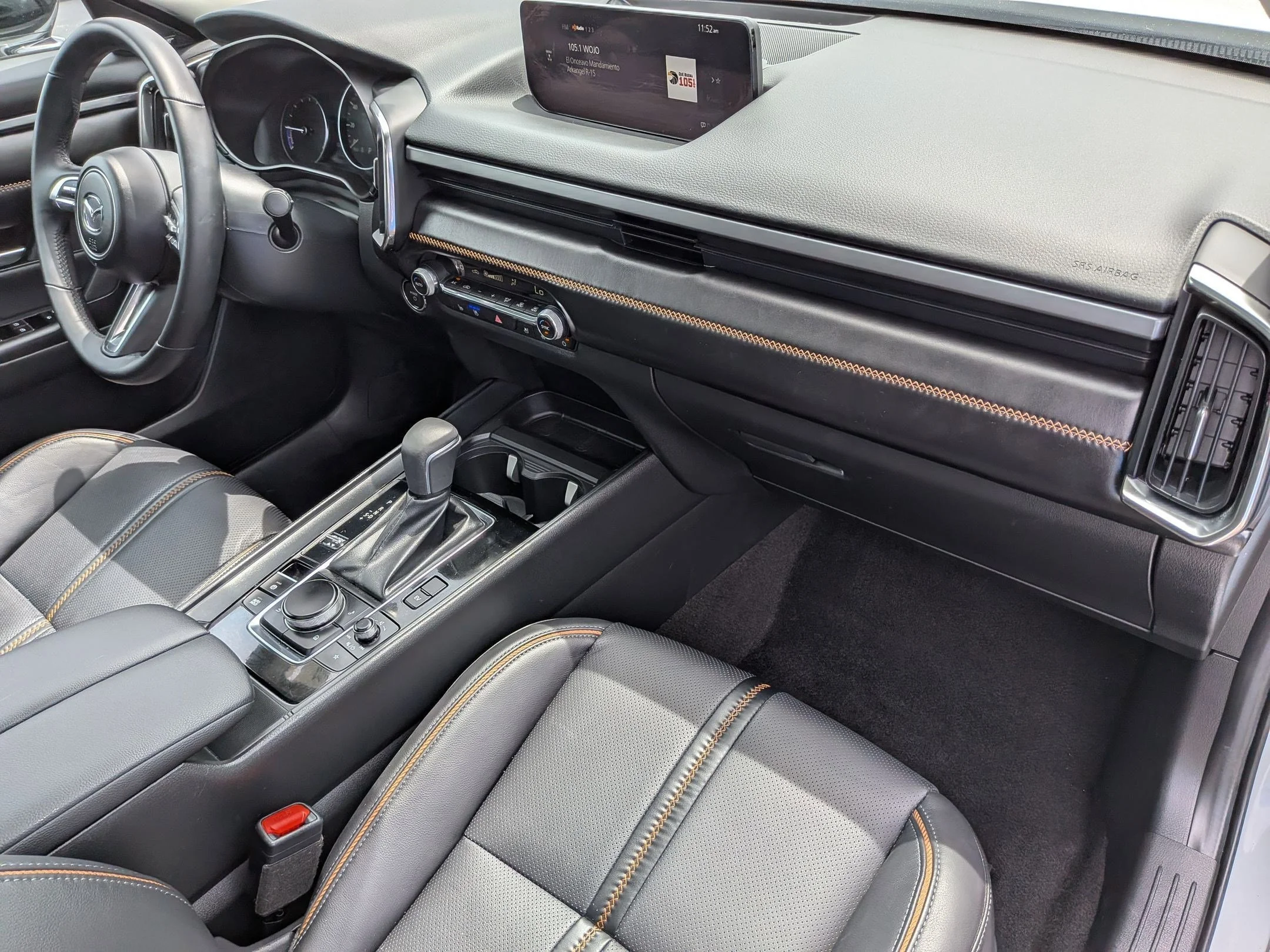 Used 2025 Wind Chill Pearl Mazda Premium Plus image 27