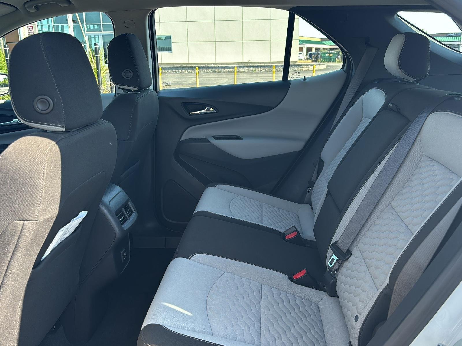 Used 2021 Summit White Chevrolet LS image 31