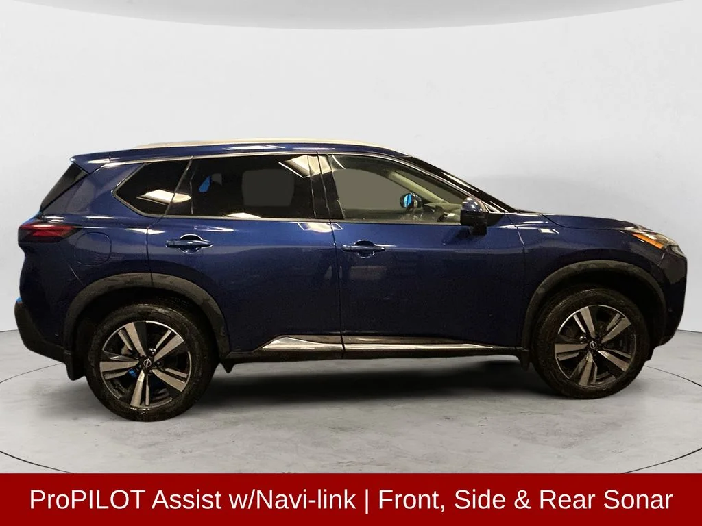 Used 2023 Caspian Blue Metallic Nissan SL image 7