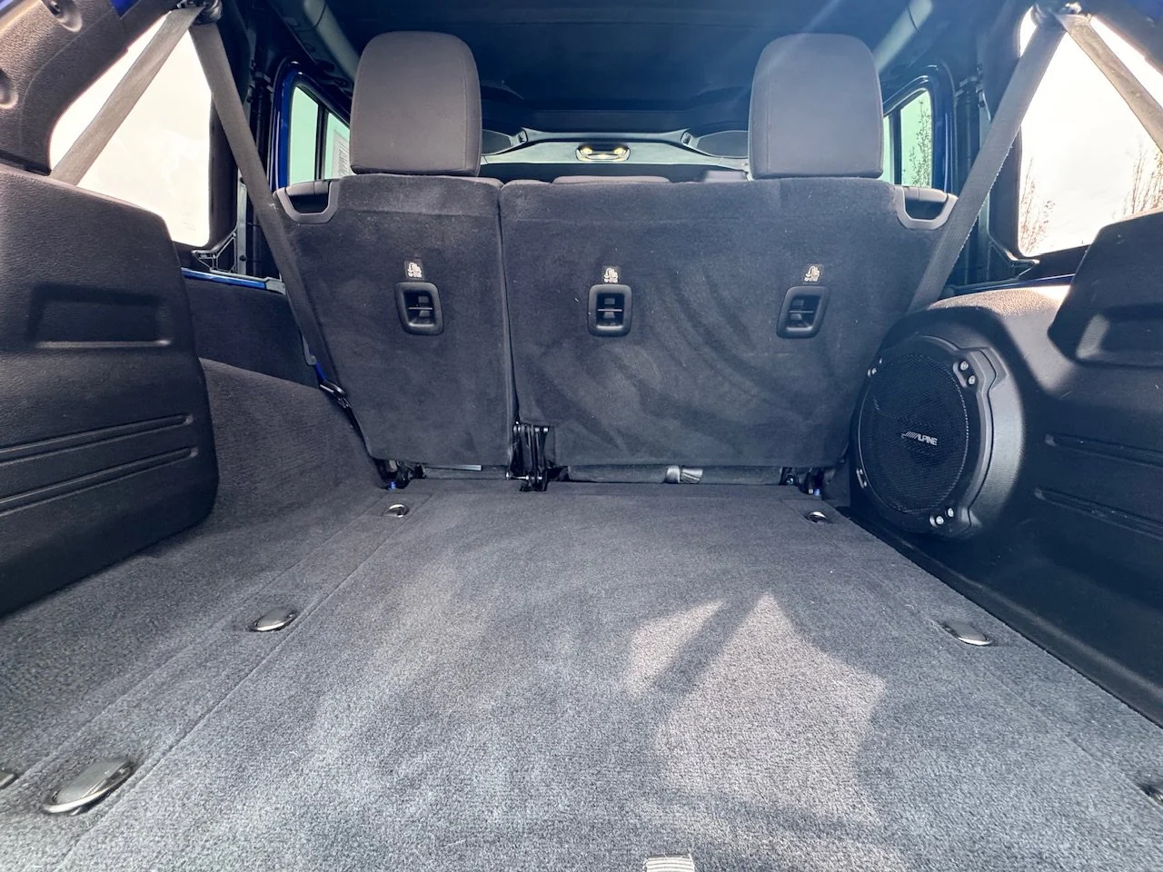 Used 2019 Ocean Blue Metallic Clearcoat Jeep Sport S image 40