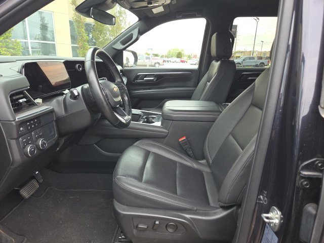 Used 2025 Gray Chevrolet LT image 2