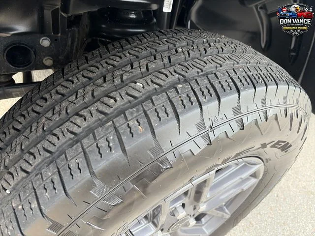 Used 2025 White Jeep Sport S image 26