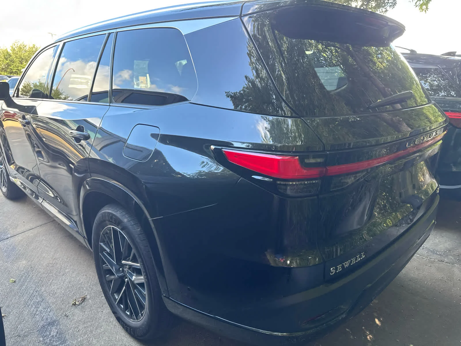 Certified Used 2025 Caviar Lexus Premium image 4
